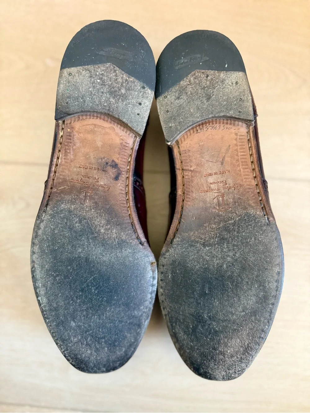 Salvatore Ferragamo Men's Dark Burgundy Tassel Loafers Lucas Bordeaux Size 8D